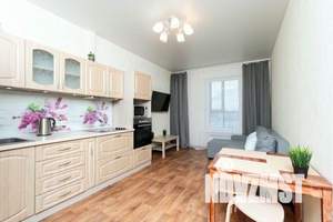 2-к квартира, посуточно, 42м2, 4/25 этаж