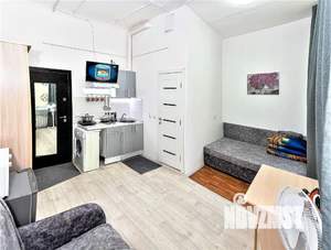 Студия квартира, посуточно, 28м2, 1/5 этаж
