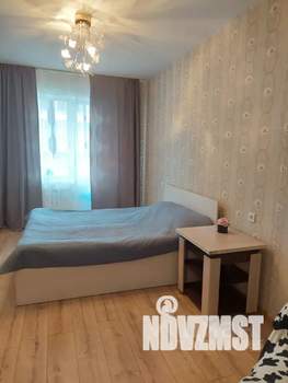 1-к квартира, посуточно, 38м2, 4/25 этаж