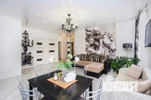 1-к квартира, посуточно, 60м2, 1/1 этаж