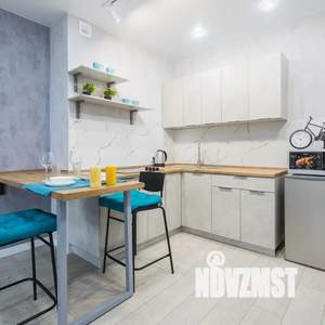 1-к квартира, посуточно, 38м2, 3/25 этаж