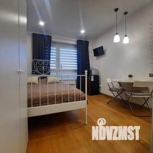 1-к квартира, посуточно, 18м2, 1/1 этаж