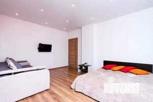 1-к квартира, посуточно, 42м2, 1/1 этаж