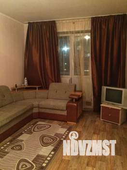 1-к квартира, посуточно, 40м2, 4/10 этаж