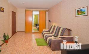 1-к квартира, посуточно, 36м2, 1/1 этаж