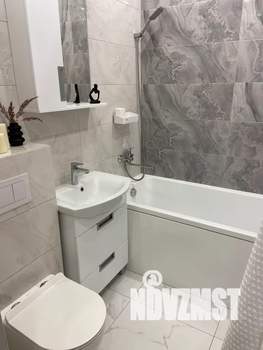 Студия квартира, посуточно, 33м2, 11/15 этаж