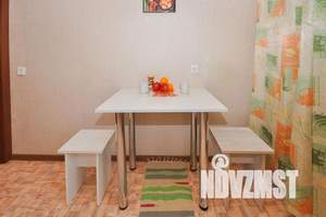 1-к квартира, посуточно, 42м2, 3/10 этаж