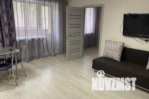 2-к квартира, посуточно, 50м2, 2/5 этаж