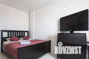 1-к квартира, посуточно, 43м2, 13/18 этаж