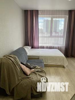 Студия квартира, посуточно, 32м2, 13/25 этаж