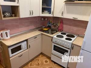 Студия квартира, посуточно, 32м2, 1/5 этаж