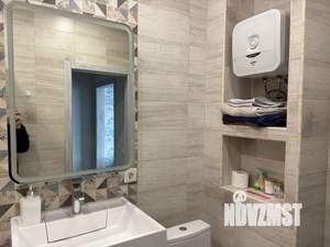 1-к квартира, посуточно, 40м2, 12/25 этаж