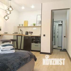 Студия квартира, посуточно, 20м2, 3/22 этаж