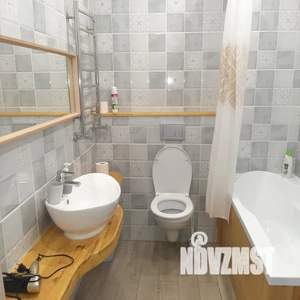 2-к квартира, посуточно, 42м2, 14/16 этаж