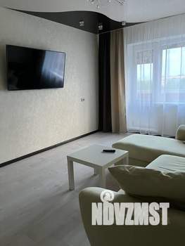 2-к квартира, посуточно, 58м2, 7/10 этаж