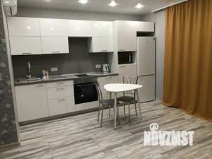 1-к квартира, посуточно, 37м2, 11/25 этаж
