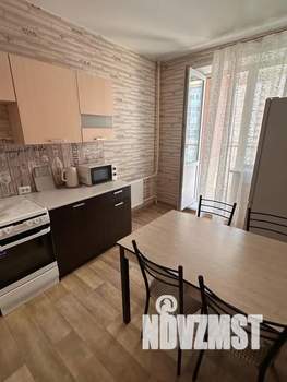 1-к квартира, посуточно, 39м2, 10/20 этаж