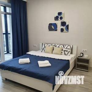 Студия квартира, посуточно, 28м2, 5/25 этаж