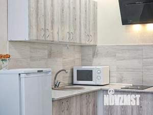 2-к квартира, посуточно, 42м2, 1/1 этаж