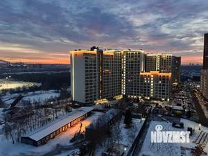 Студия квартира, посуточно, 35м2, 11/25 этаж