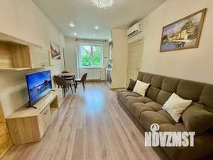 2-к квартира, посуточно, 46м2, 1/1 этаж