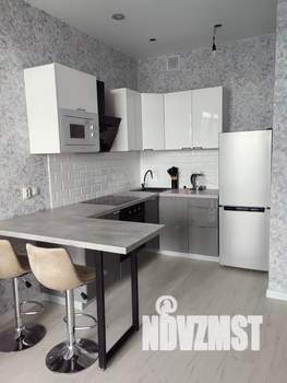 Студия квартира, посуточно, 38м2, 10/18 этаж