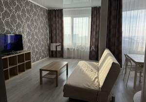 Студия квартира, на длительный срок, 44м2, 24/28 этаж