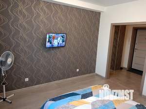 1-к квартира, посуточно, 40м2, 12/16 этаж
