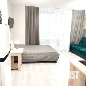Студия квартира, посуточно, 31м2, 6/26 этаж
