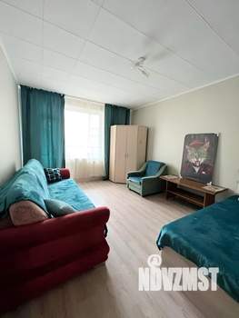 1-к квартира, посуточно, 35м2, 6/18 этаж
