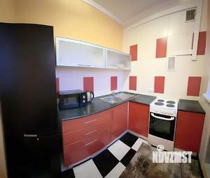 Студия квартира, посуточно, 30м2, 1/5 этаж