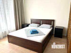 Студия квартира, посуточно, 43м2, 2/17 этаж