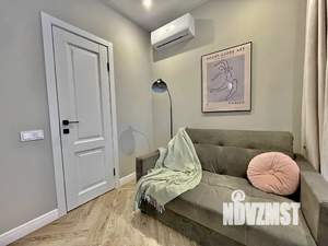 Студия квартира, посуточно, 30м2, 23/30 этаж