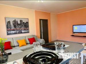 2-к квартира, посуточно, 60м2, 1/1 этаж