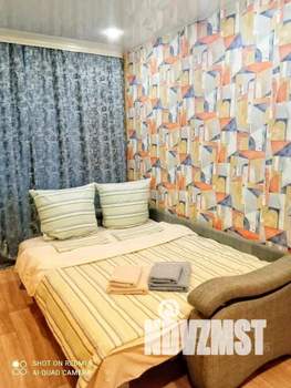 3-к квартира, посуточно, 54м2, 1/1 этаж