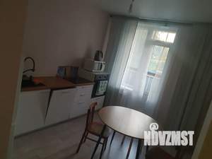 1-к квартира, посуточно, 34м2, 1/25 этаж