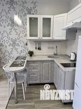 Студия квартира, посуточно, 32м2, 13/25 этаж