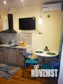 Студия квартира, посуточно, 29м2, 10/25 этаж