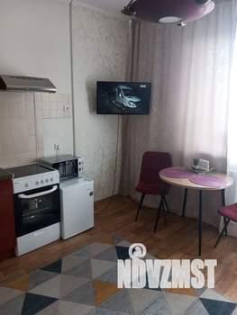 Студия квартира, посуточно, 30м2, 10/25 этаж