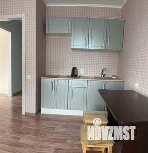 1-к квартира, посуточно, 38м2, 1/18 этаж