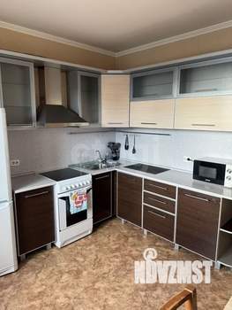 1-к квартира, на длительный срок, 50м2, 3/17 этаж