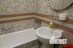 1-к квартира, посуточно, 31м2, 23/25 этаж