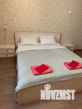 1-к квартира, посуточно, 35м2, 4/9 этаж