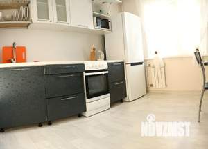 1-к квартира, посуточно, 42м2, 8/10 этаж