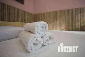 1-к квартира, посуточно, 13м2, 1/1 этаж