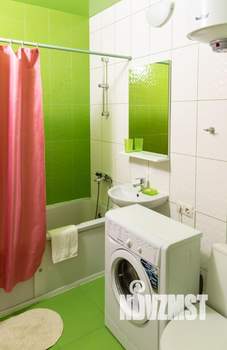 Студия квартира, посуточно, 35м2, 3/25 этаж