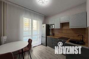 1-к квартира, посуточно, 35м2, 7/17 этаж