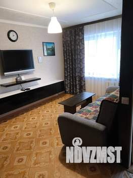 2-к квартира, посуточно, 42м2, 3/5 этаж