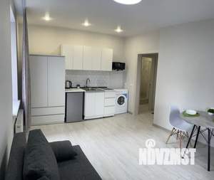 Студия квартира, посуточно, 18м2, 1/25 этаж