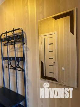 Студия квартира, посуточно, 40м2, 1/5 этаж